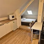 Appartement Les 6 *