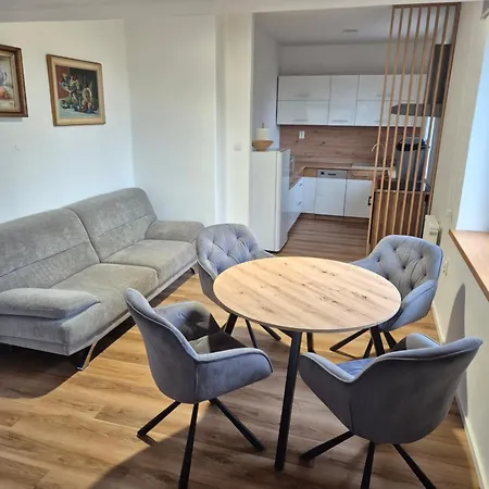 Apartament Les 6